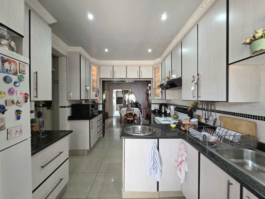 4 Bedroom Property for Sale in Jan Cillierspark Free State